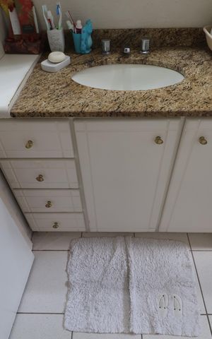 Casa de condomínio à venda com 80m², 2 quartos e 2 vagasBanheiro Social