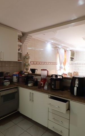 Casa à venda com 350m², 5 quartos e 4 vagasCozinha