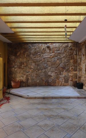 Casa à venda com 350m², 5 quartos e 4 vagasGaragem