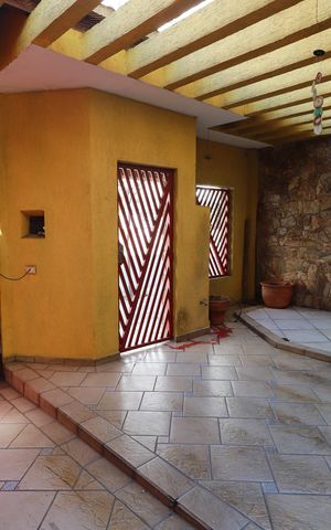 Casa à venda com 350m², 5 quartos e 4 vagasGaragem