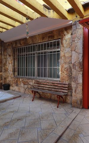 Casa à venda com 350m², 5 quartos e 4 vagasGaragem