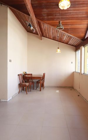 Casa à venda com 350m², 5 quartos e 4 vagasTerraço