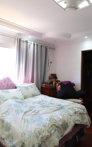 Casa à venda com 350m², 5 quartos e 4 vagasQuarto 4 - Suíte