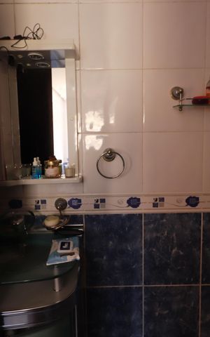 Casa à venda com 350m², 5 quartos e 4 vagasBanheiro da Suíte 2
