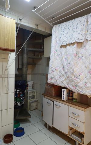 Casa à venda com 350m², 5 quartos e 4 vagasÁrea de Serviço