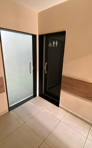 Apartamento à venda com 60m², 2 quartos e 1 vaga Apartamento à venda com 60m², 2 quartos e 1 vagaBanheiro da área gourmet