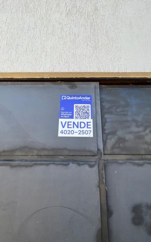 Casa à venda com 385m², 5 quartos e 2 vagas Casa à venda com 385m², 5 quartos e 2 vagasPLAQUINHA