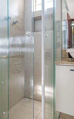 Apartamento à venda com 350m², 5 quartos e 3 vagasBanheiro da Kitnet 4