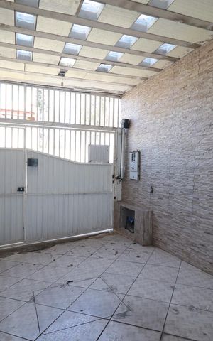 Casa para alugar com 70m², 2 quartos e 1 vagaGaragem