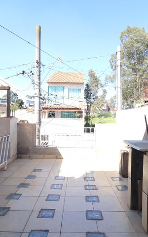 Casa para alugar com 70m², 2 quartos e 1 vagaÁrea de Serviço