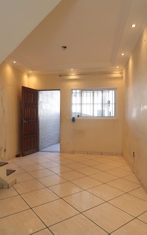 Casa para alugar com 70m², 2 quartos e 1 vagaSala