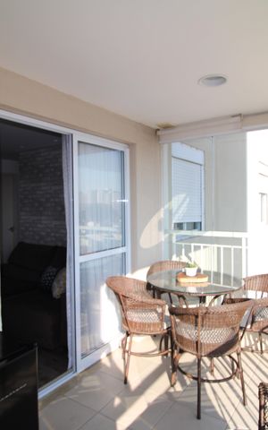 Apartamento para alugar com 80m², 3 quartos e 1 vagaVaranda