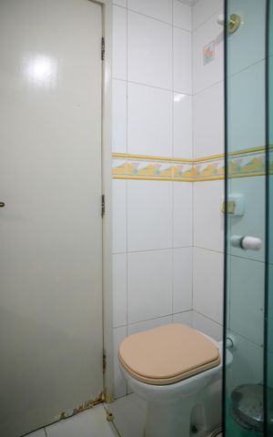 Apartamento à venda com 105m², 3 quartos e 2 vagas Apartamento à venda com 105m², 3 quartos e 2 vagasBanheiro Social