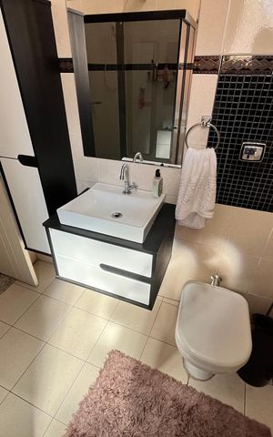 Casa à venda com 147m², 3 quartos e 3 vagasBanheiro