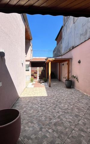 Casa à venda com 147m², 3 quartos e 3 vagasGaragem