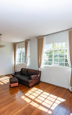 Apartamento à venda com 120m², 4 quartos e 2 vagas Apartamento à venda com 120m², 4 quartos e 2 vagasSala