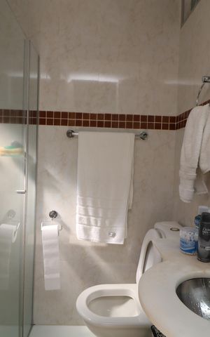 Casa à venda com 688m², 4 quartos e 5 vagasBanheiro da Suíte