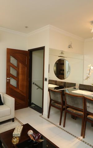 Casa à venda com 688m², 4 quartos e 5 vagasSala