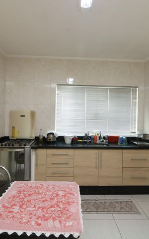 Casa à venda com 688m², 4 quartos e 5 vagasCozinha C2