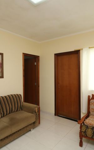 Casa à venda com 688m², 4 quartos e 5 vagasSala C2