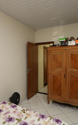 Casa à venda com 688m², 4 quartos e 5 vagasSuíte C2