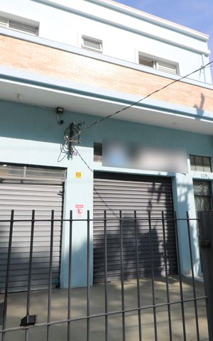 Casa à venda com 688m², 4 quartos e 5 vagasFachada