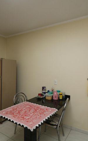 Casa à venda com 688m², 4 quartos e 5 vagasCozinha C2