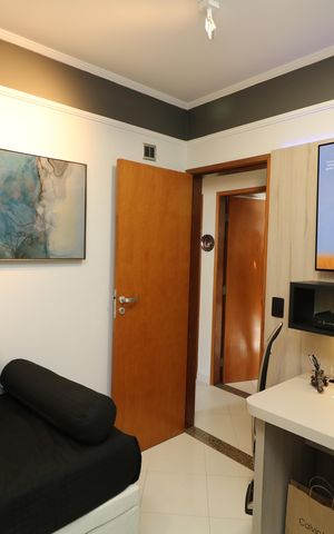 Casa à venda com 688m², 4 quartos e 5 vagasQuarto 2