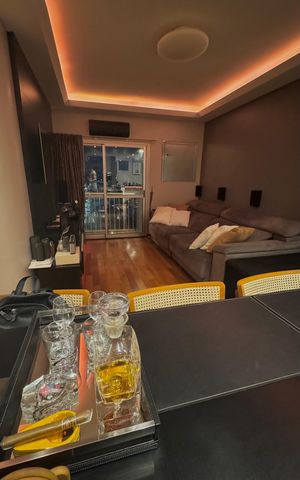 Apartamento à venda com 70m², 2 quartos e 1 vaga Apartamento à venda com 70m², 2 quartos e 1 vagaSala de TV
