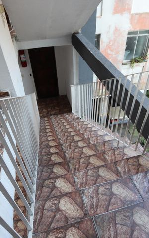 Apartamento à venda com 50m², 2 quartos e 1 vagaEscadas