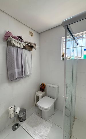 Casa à venda com 160m², 4 quartos e 3 vagas Casa à venda com 160m², 4 quartos e 3 vagasBanheiro da Suíte 3