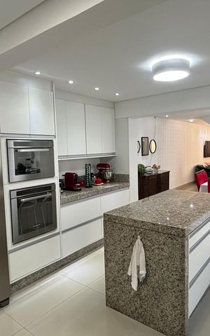 Casa à venda com 160m², 4 quartos e 3 vagas Casa à venda com 160m², 4 quartos e 3 vagasCozinha