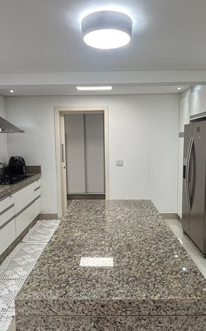 Casa à venda com 160m², 4 quartos e 3 vagas Casa à venda com 160m², 4 quartos e 3 vagasCozinha