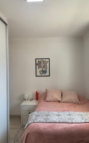 Casa à venda com 160m², 4 quartos e 3 vagas Casa à venda com 160m², 4 quartos e 3 vagasSuíte 3