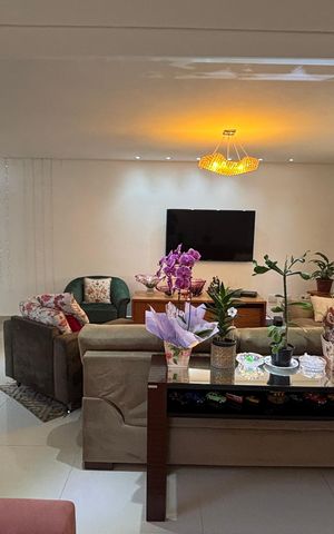 Casa à venda com 160m², 4 quartos e 3 vagas Casa à venda com 160m², 4 quartos e 3 vagasSala