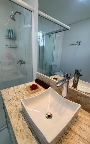 Casa à venda com 160m², 4 quartos e 3 vagas Casa à venda com 160m², 4 quartos e 3 vagasBanheiro da Suíte 4