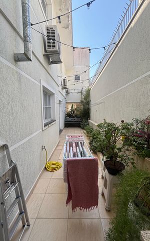 Casa à venda com 160m², 4 quartos e 3 vagas Casa à venda com 160m², 4 quartos e 3 vagasQuintal