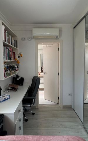 Casa à venda com 160m², 4 quartos e 3 vagas Casa à venda com 160m², 4 quartos e 3 vagasSuíte 3