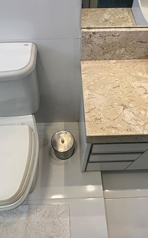 Casa à venda com 160m², 4 quartos e 3 vagas Casa à venda com 160m², 4 quartos e 3 vagasBanheiro da Suíte 2
