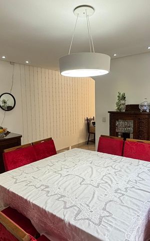 Casa à venda com 160m², 4 quartos e 3 vagas Casa à venda com 160m², 4 quartos e 3 vagasCopa