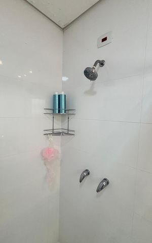 Casa à venda com 160m², 4 quartos e 3 vagas Casa à venda com 160m², 4 quartos e 3 vagasBanheiro da Suíte 4