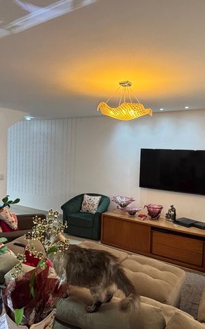 Casa à venda com 160m², 4 quartos e 3 vagas Casa à venda com 160m², 4 quartos e 3 vagasSala