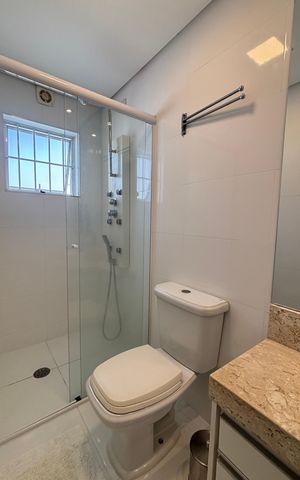 Casa à venda com 160m², 4 quartos e 3 vagas Casa à venda com 160m², 4 quartos e 3 vagasBanheiro da Suíte 2