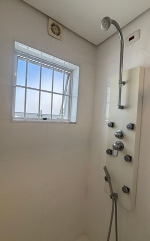 Casa à venda com 160m², 4 quartos e 3 vagas Casa à venda com 160m², 4 quartos e 3 vagasBanheiro da Suíte 2
