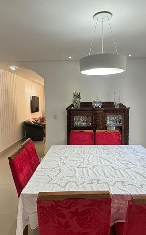 Casa à venda com 160m², 4 quartos e 3 vagas Casa à venda com 160m², 4 quartos e 3 vagasCopa