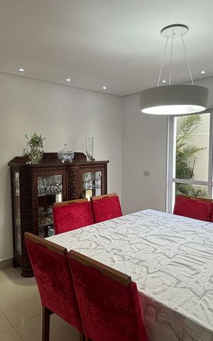 Casa à venda com 160m², 4 quartos e 3 vagas Casa à venda com 160m², 4 quartos e 3 vagasCopa