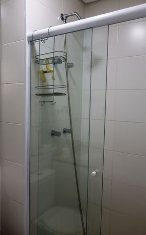 Apartamento para alugar com 120m², 2 quartos e 2 vagas Apartamento para alugar com 120m², 2 quartos e 2 vagasBanheiro da Suíte 1