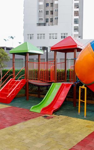 Apartamento para alugar com 120m², 2 quartos e 2 vagas Apartamento para alugar com 120m², 2 quartos e 2 vagasÁrea comum - Playground