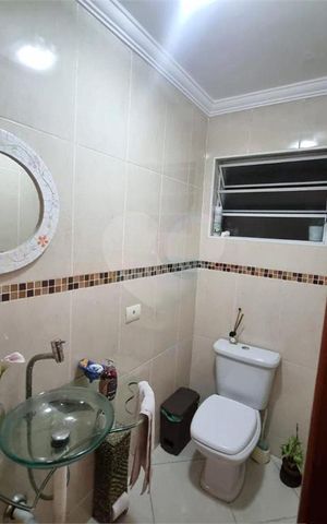 Casa à venda com 146m², 2 quartos e 3 vagas