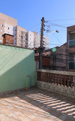 Casa à venda com 140m², 2 quartos e 2 vagasVaranda do Quarto